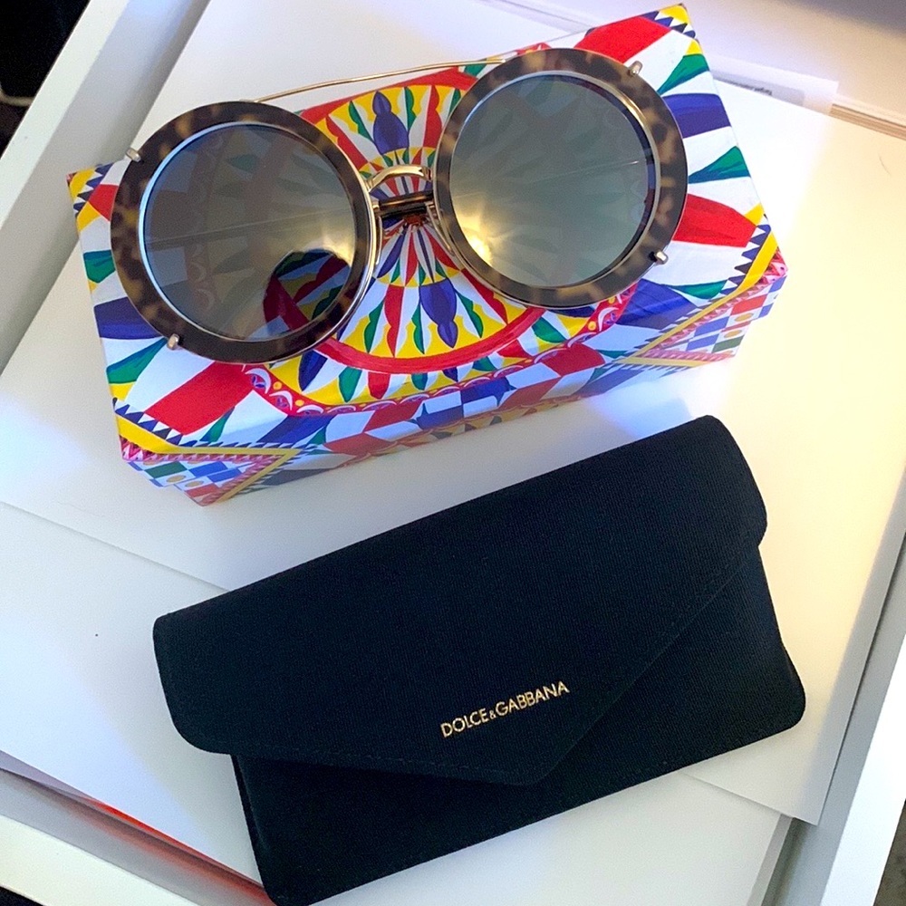 ✨✨✨Dolce & Gabbana detachable Sunglasses ✨✨✨